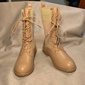 Journee Collection Melei Boot